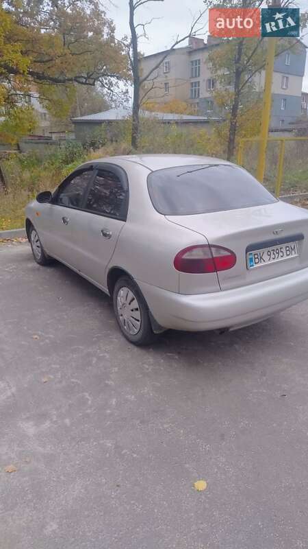 Седан Daewoo Lanos 2007 в Сарнах