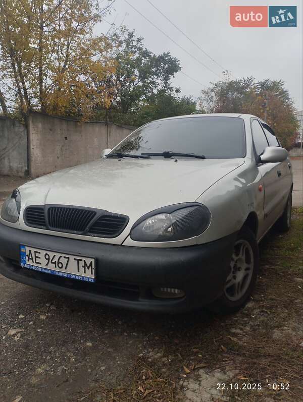 Седан Daewoo Lanos 2002 в Кривом Роге