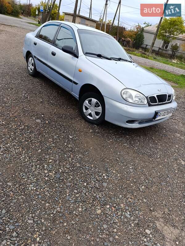 Седан Daewoo Lanos 2005 в Кривом Роге