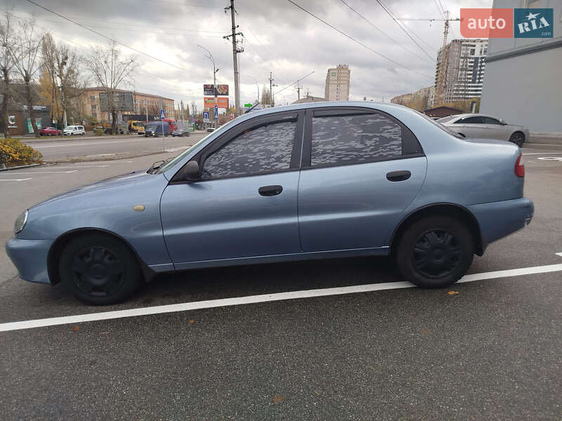 Седан Daewoo Lanos 2008 в Киеве