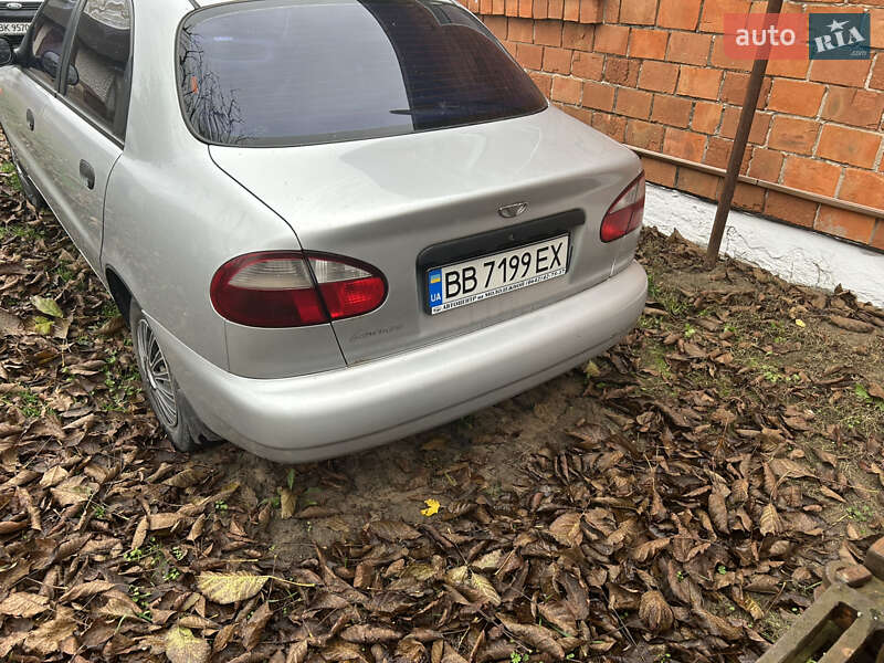 Седан Daewoo Lanos 2008 в Зарічному