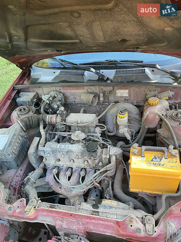 Седан Daewoo Lanos 2006 в Коломаке