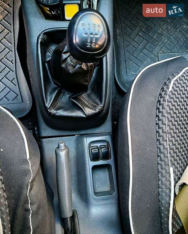 Седан Daewoo Lanos 2004 в Черкассах