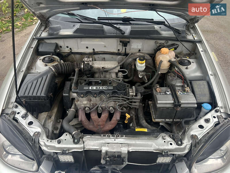 Седан Daewoo Lanos 2005 в Киеве