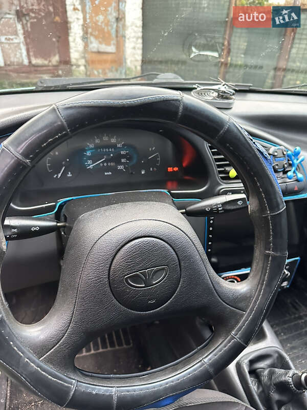 Седан Daewoo Lanos 1998 в Днепре
