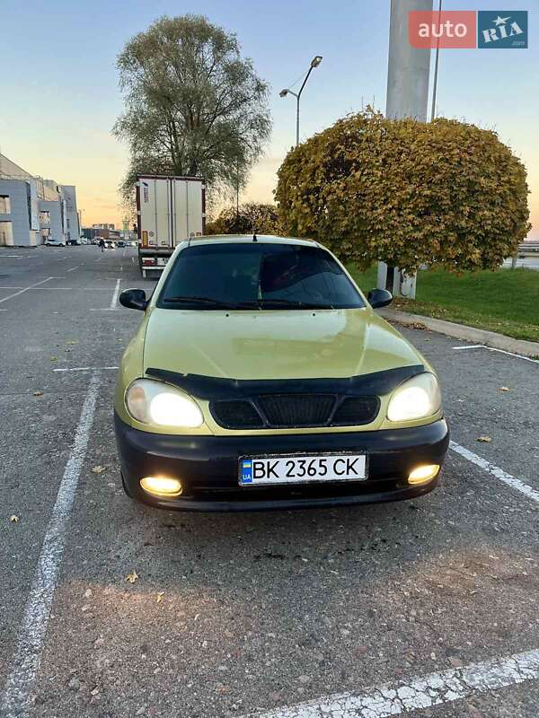 Седан Daewoo Lanos 2006 в Киеве