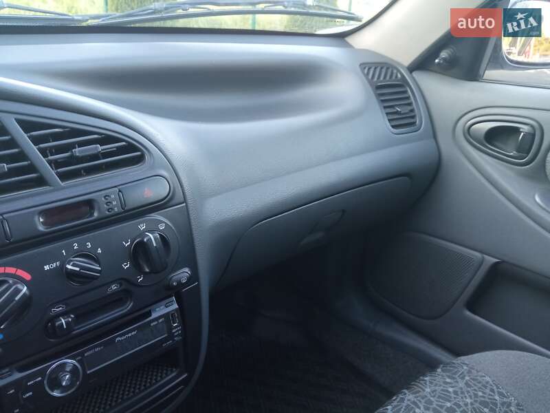 Седан Daewoo Lanos 2008 в Стрые