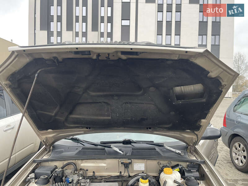 Седан Daewoo Lanos 2008 в Києві