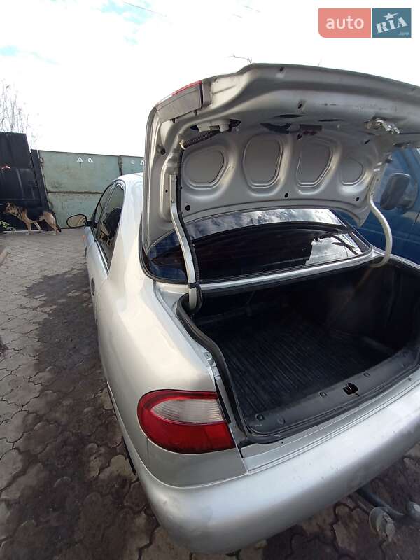 Седан Daewoo Lanos 2006 в Комсомольському