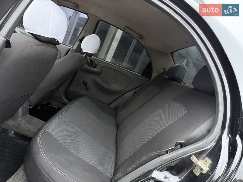 Седан Daewoo Lanos 2006 в Первомайську