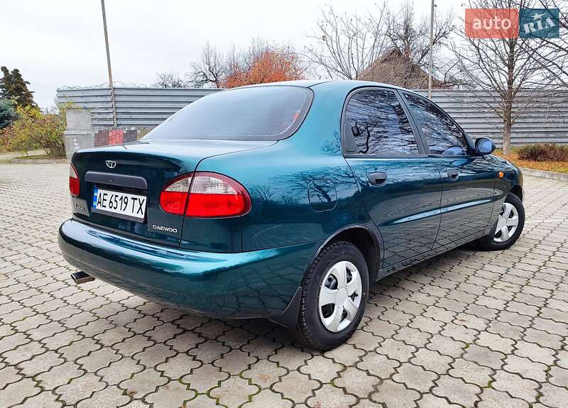 Седан Daewoo Lanos 2004 в Павлограді