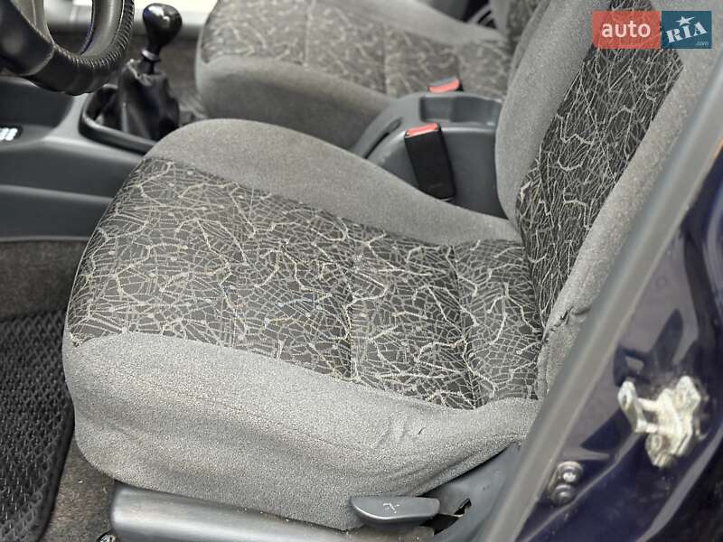 Седан Daewoo Lanos 2006 в Києві