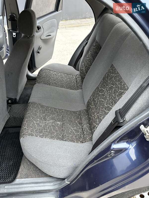 Седан Daewoo Lanos 2006 в Києві