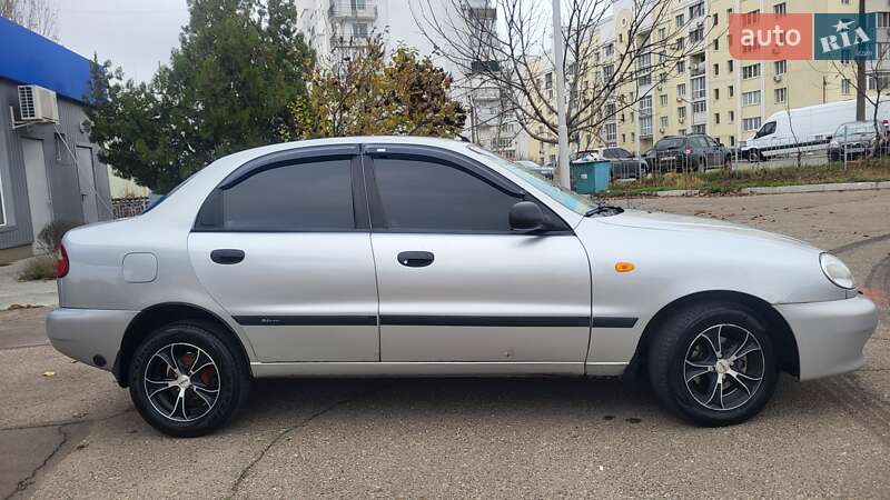 Седан Daewoo Lanos 2008 в Миколаєві