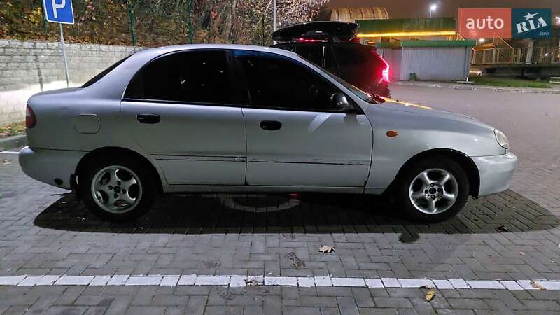Седан Daewoo Lanos 2006 в Киеве