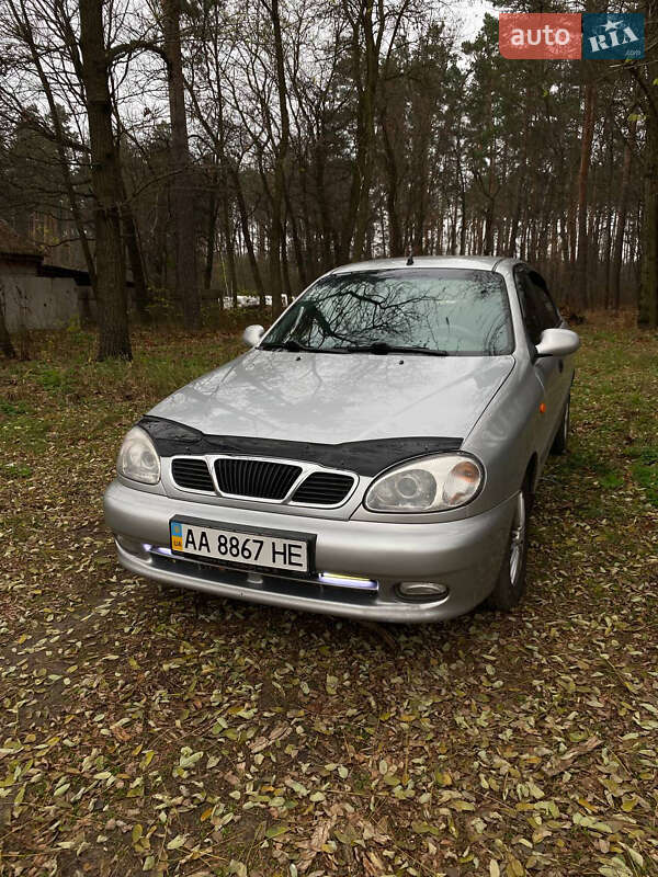 Седан Daewoo Lanos 2008 в Макарові