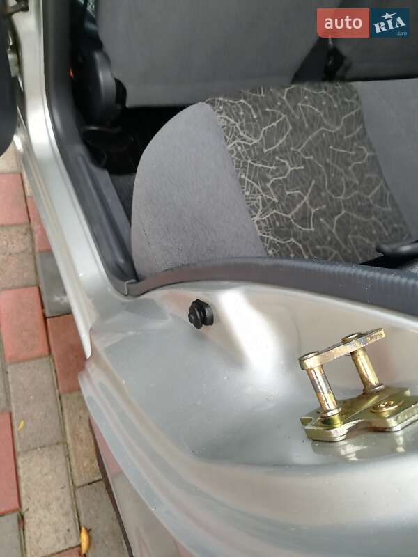 Седан Daewoo Lanos 2005 в Сумах