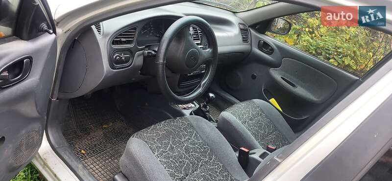 Седан Daewoo Lanos 2004 в Дніпрі фото 4 Седан Daewoo Lanos 2004 в Дніпрі