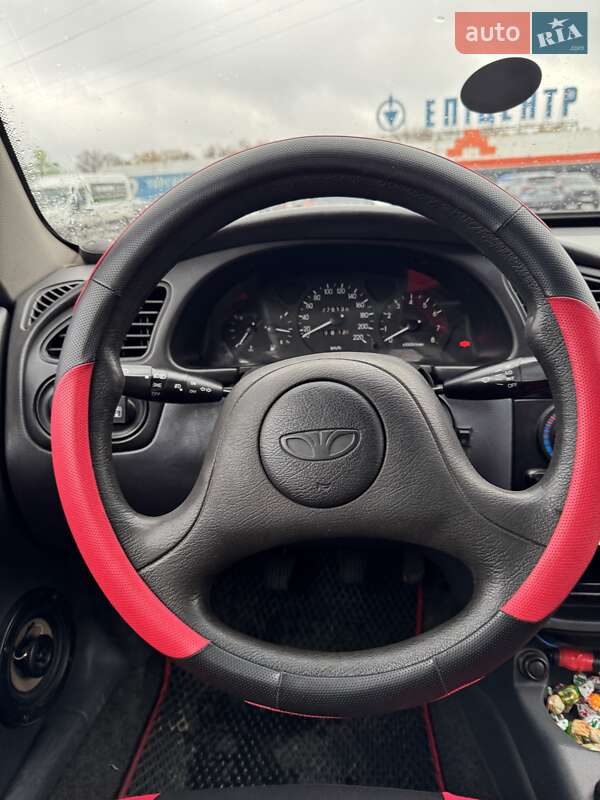 Седан Daewoo Lanos 2005 в Ужгороде