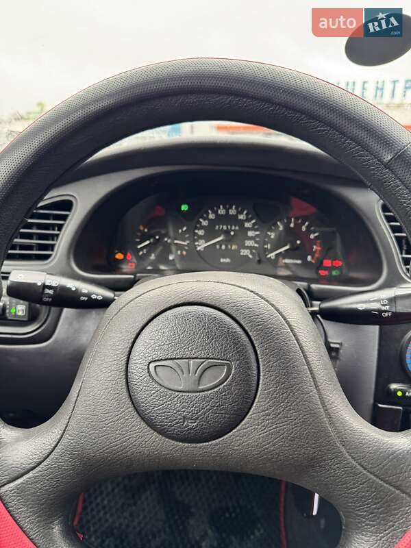 Седан Daewoo Lanos 2005 в Ужгороде