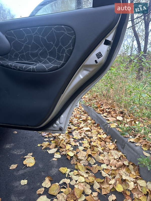 Хетчбек Daewoo Lanos 2003 в Дніпрі фото 7 Хетчбек Daewoo Lanos 2003 в Дніпрі