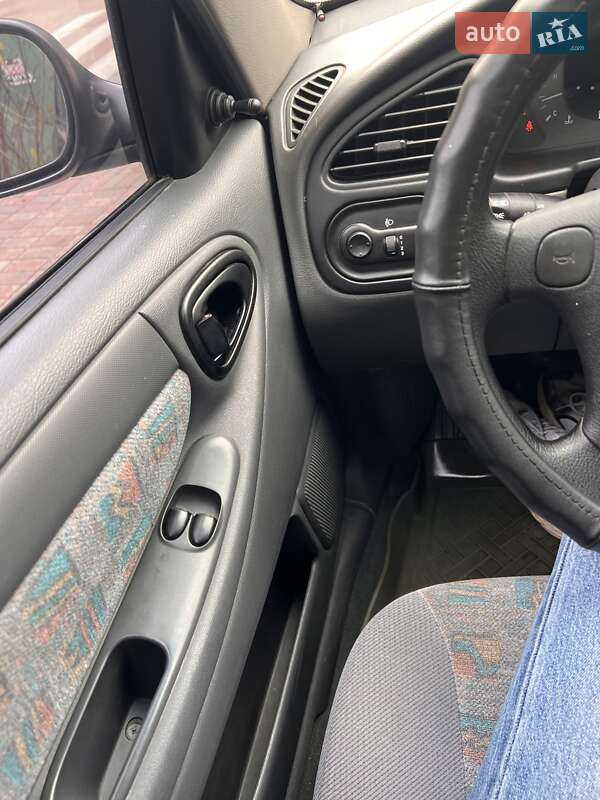 Седан Daewoo Lanos 2005 в Киеве фото 11 Седан Daewoo Lanos 2005 в Киеве