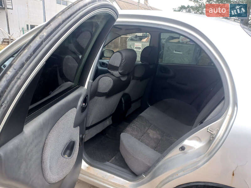 Седан Daewoo Lanos 2007 в Сторожинце