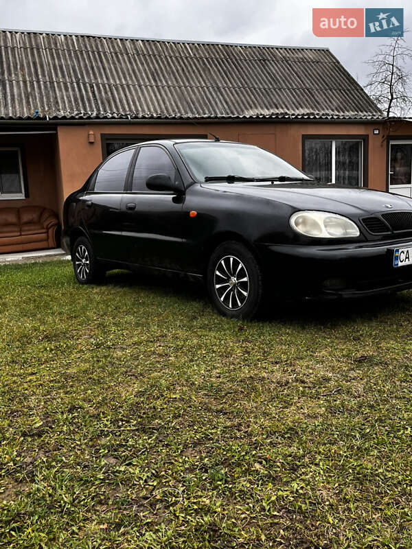 Седан Daewoo Lanos 2008 в Умані