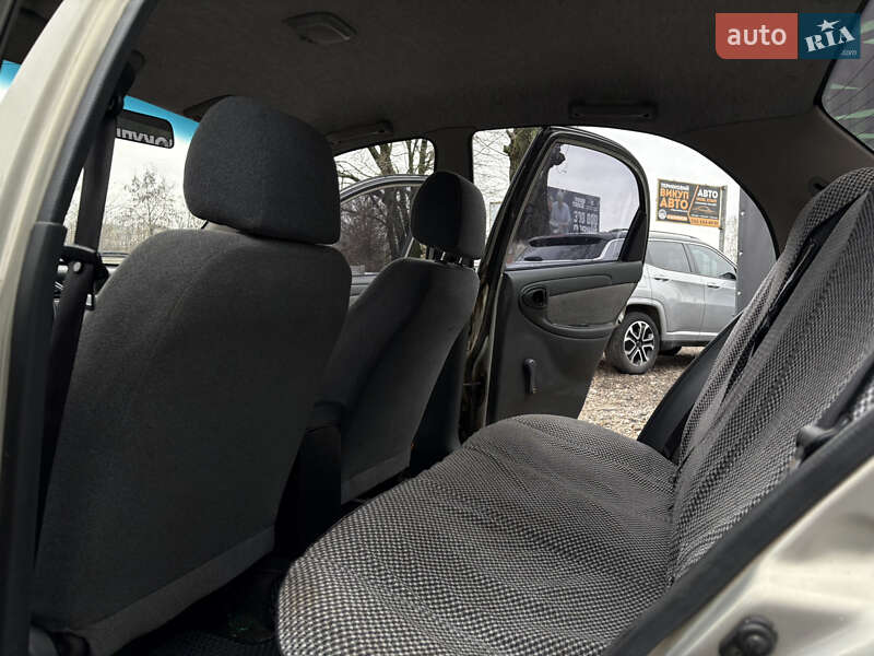 Седан Daewoo Lanos 2009 в Харкові