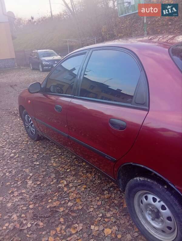 Седан Daewoo Lanos 2003 в Львові
