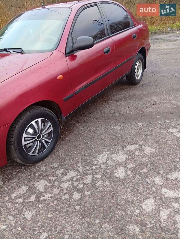 Седан Daewoo Lanos 2003 в Львові