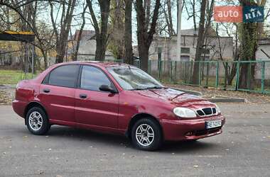 Седан Daewoo Lanos 2002 в Дніпрі
