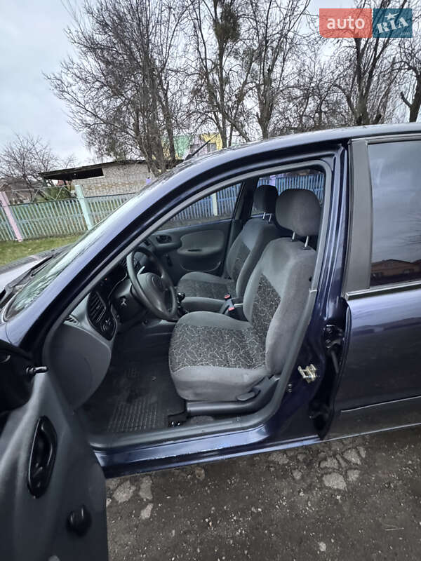 Седан Daewoo Lanos 2006 в Черкасах