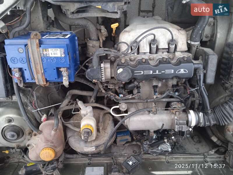 Седан Daewoo Lanos 2005 в Ровно