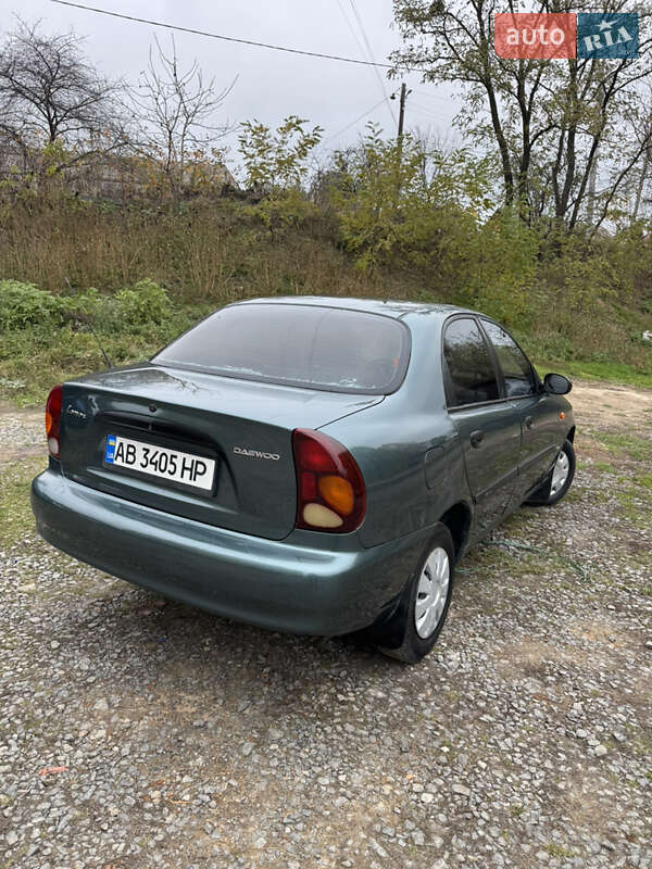 Седан Daewoo Lanos 2004 в Виннице