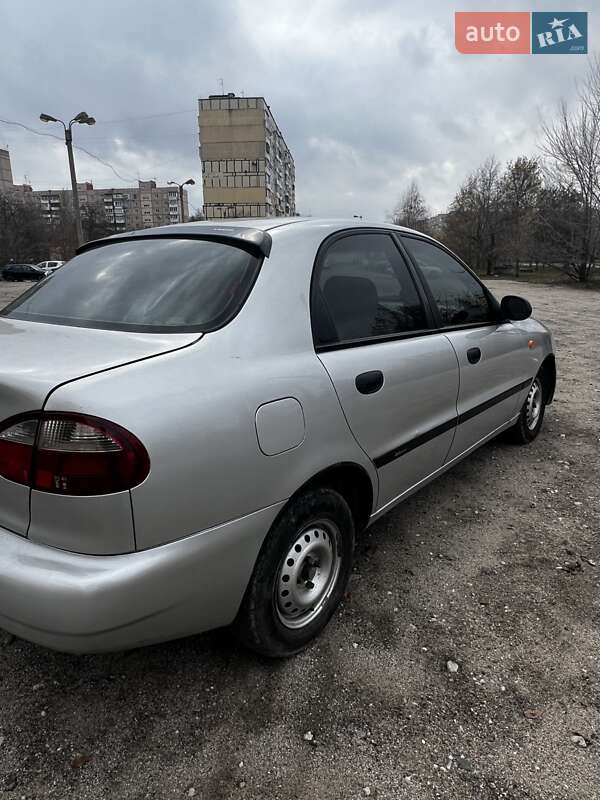 Седан Daewoo Lanos 2003 в Запоріжжі