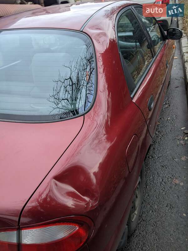 Седан Daewoo Lanos 2002 в Києві