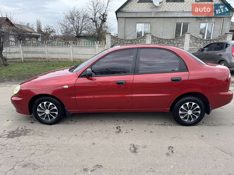 Седан Daewoo Lanos 2008 в Краснограде