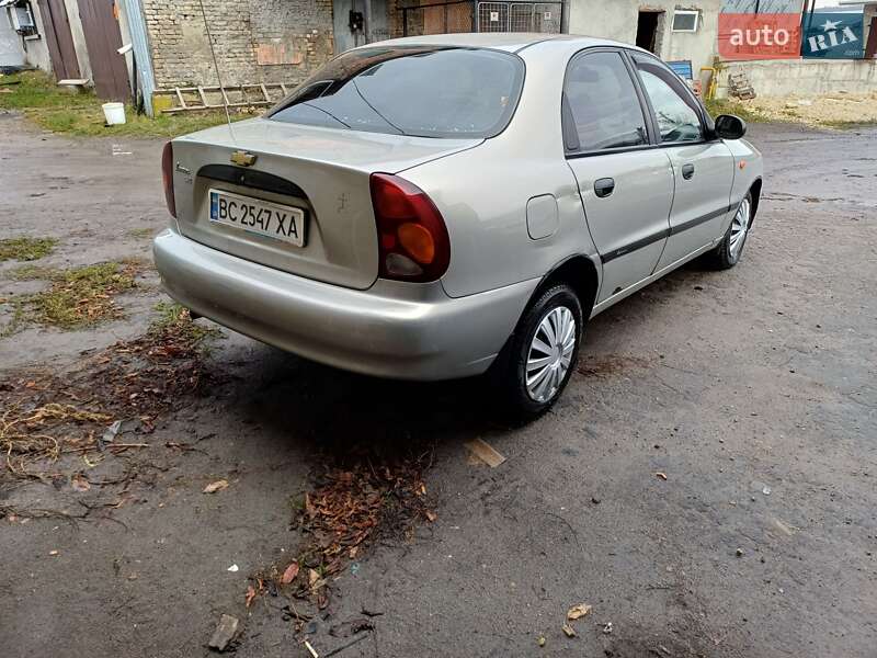 Седан Daewoo Lanos 2006 в Золочеві