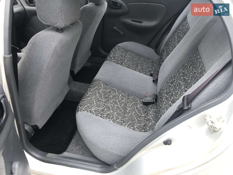 Седан Daewoo Lanos 2008 в Каменском