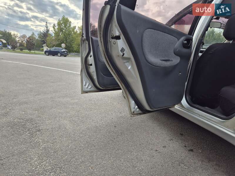 Седан Daewoo Lanos 2008 в Днепре