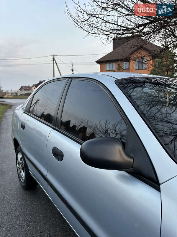 Седан Daewoo Lanos 2005 в Полтаве