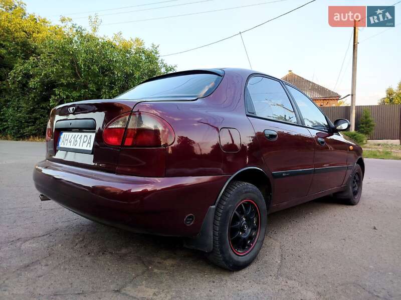 Седан Daewoo Lanos 2009 в Первомайске
