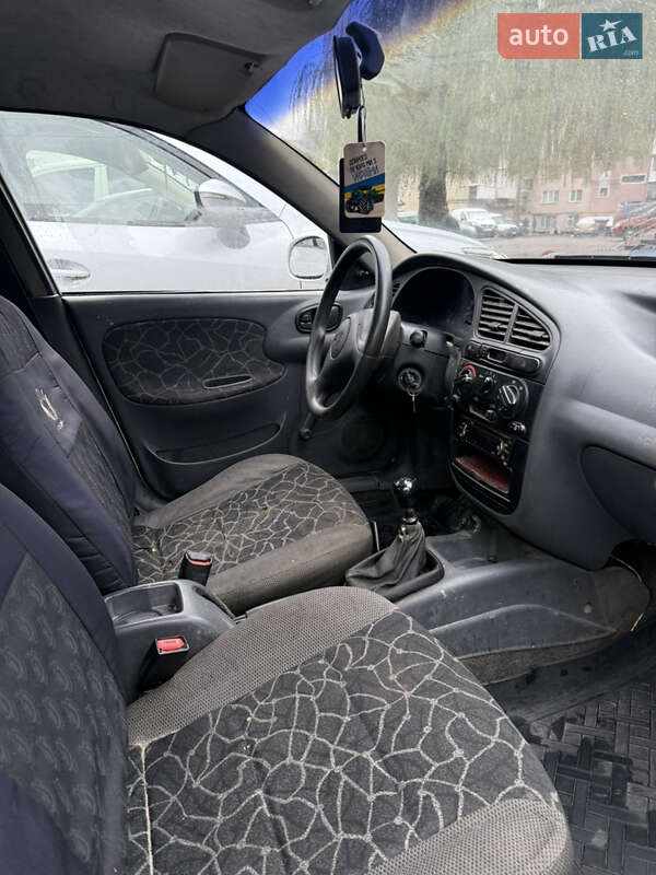 Седан Daewoo Lanos 2003 в Тернополі