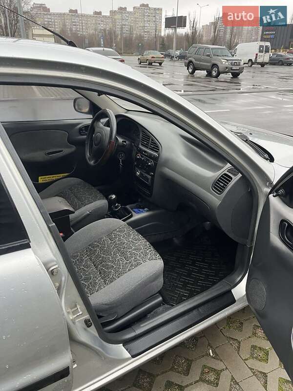 Седан Daewoo Lanos 2007 в Киеве