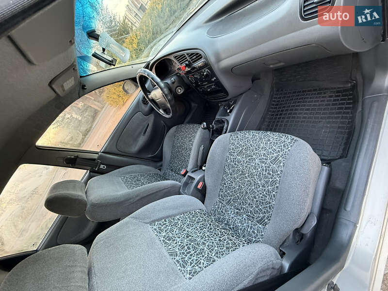 Седан Daewoo Lanos 2006 в Павлограде