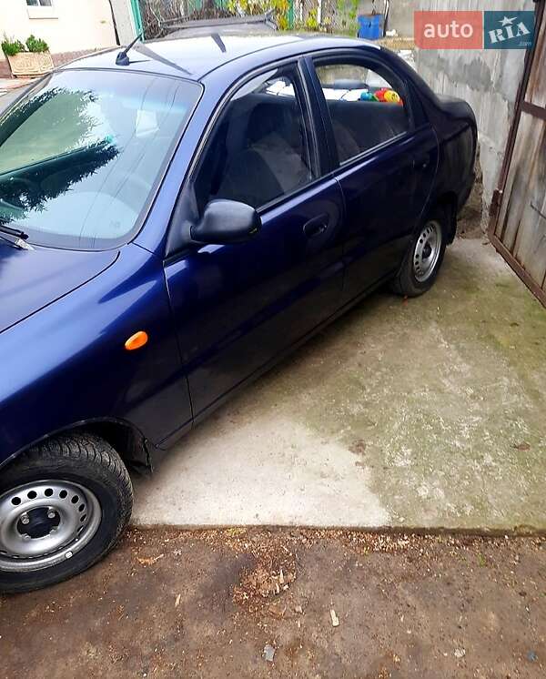 Седан Daewoo Lanos 2007 в Каневі