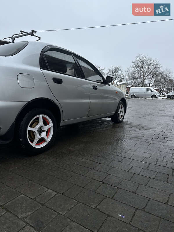 Седан Daewoo Lanos 2005 в Львове