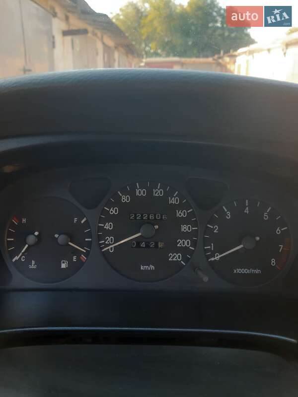 Седан Daewoo Lanos 2004 в Дніпрі