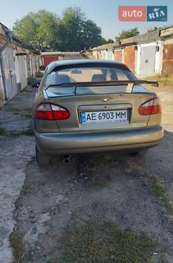 Седан Daewoo Lanos 2004 в Дніпрі